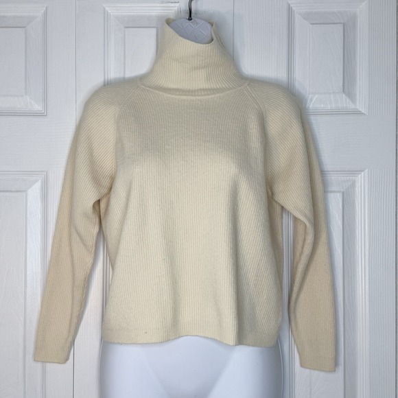 Lands' End Sweaters - Lands End Ribbed Long Sleeve‎ Merino Wool Beige Turtle/cowl Neck Sweater S/M